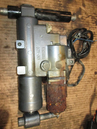 Load image into Gallery viewer, Yamaha 50hp 4 stroke outboard tilt trim unit
