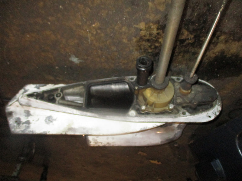 Evinrude 150hp 2 stroke outboard 25" lower unit