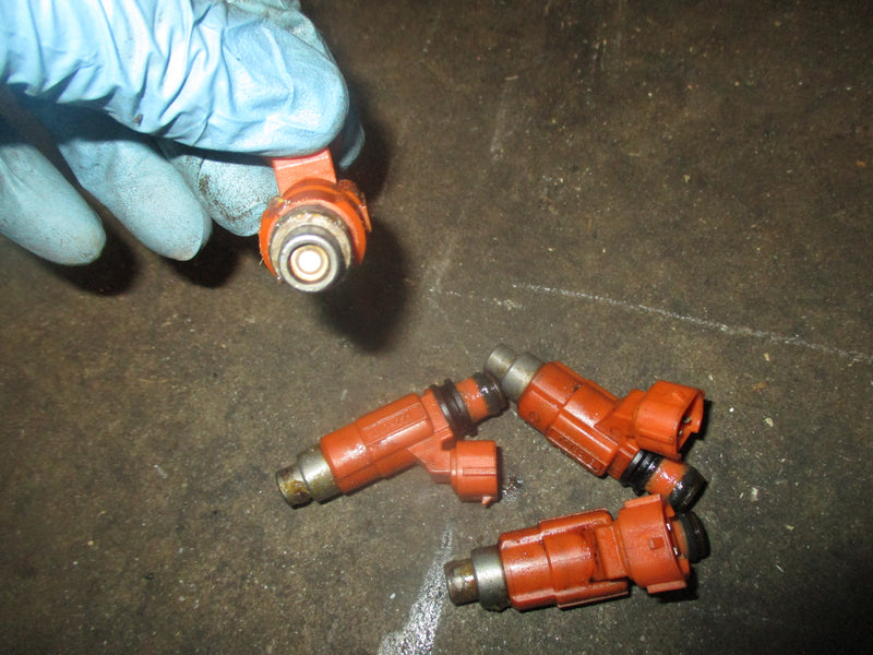 Suzuki DF140 outboard fuel injector set (15710-65D00)