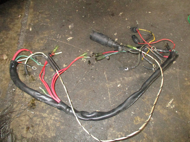Mercury Mariner 150hp 2 stroke outboard engine wiring harness (825433A10)