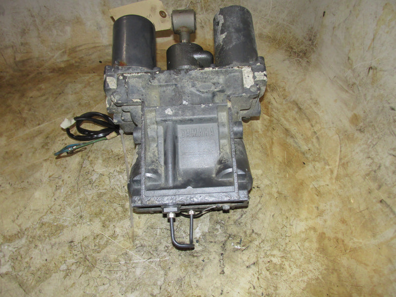 Yamaha 200hp 4 Stroke 3.3L Outboard Tilt trim unit (69J-01)