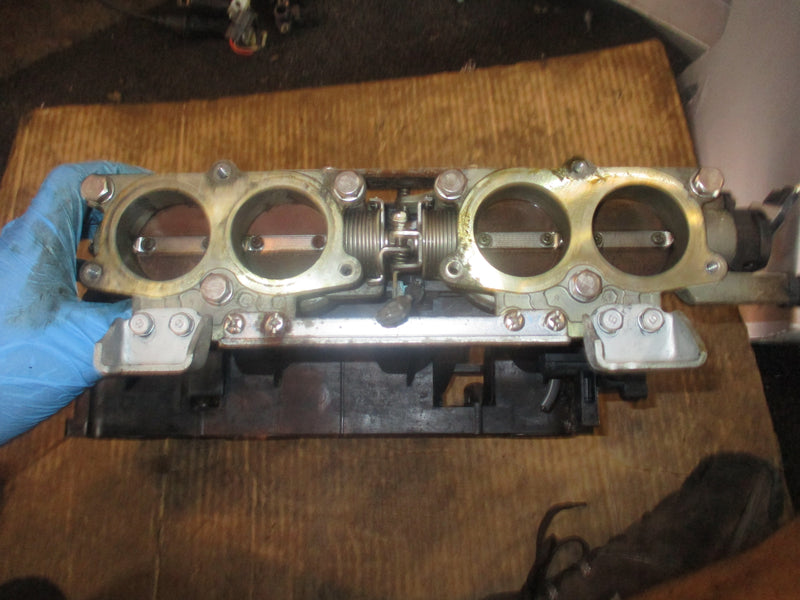 Yamaha 150hp 4 stroke outboard intake manifold/ throttle body (63P-13641-00-00)