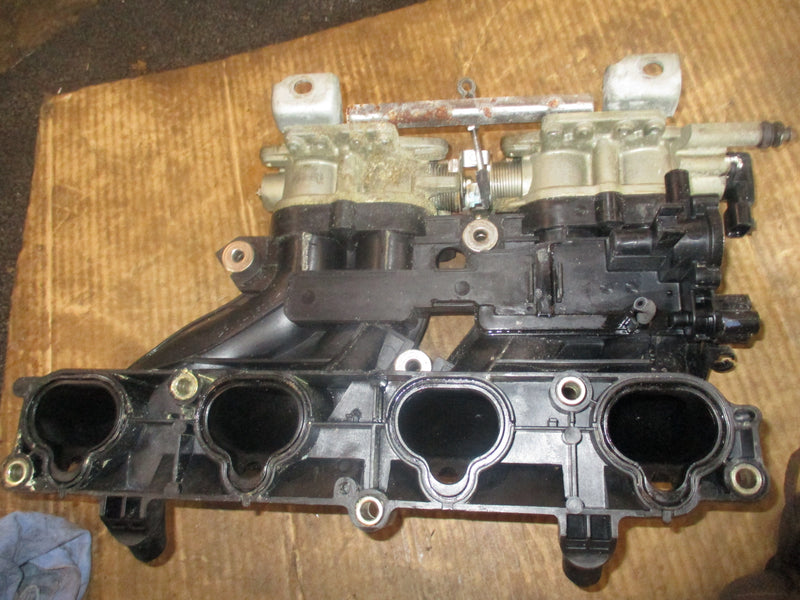 Yamaha 150hp 4 stroke outboard intake manifold/ throttle body (63P-13641-00-00)