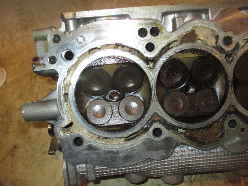 Yamaha 200hp VMAX SHO outboard Port Cylinder Head (6CB-10)