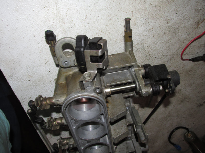 Yamaha 200hp HPDI 2 Stroke Outboard Throttle Body W/ sensors (68F-13751-00-00)