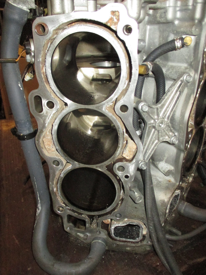 Yamaha 200hp VMAX SHO V6 outboard crankcase block 6CB-15100-10-00