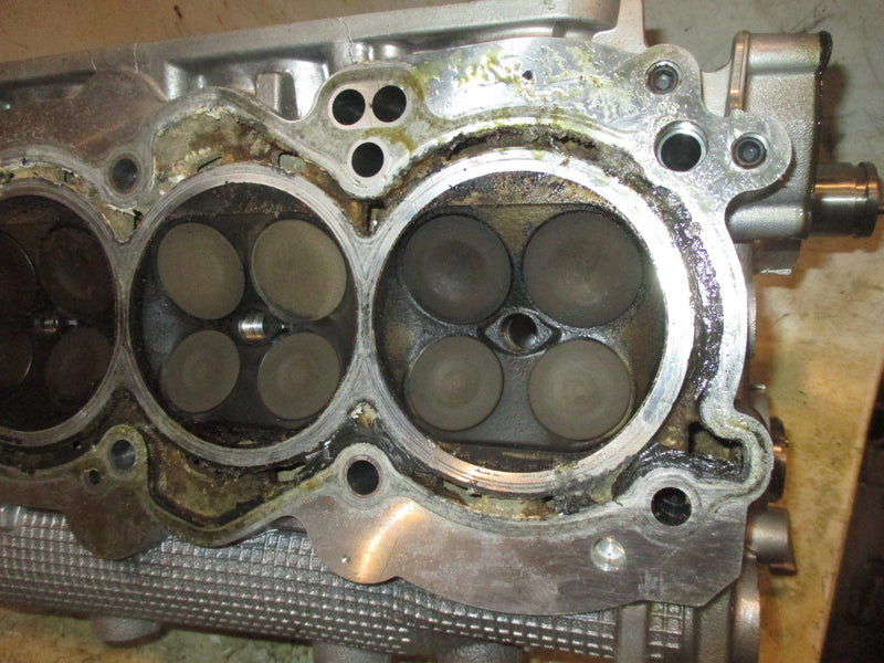 Yamaha 200hp VMAX SHO outboard Starboard Cylinder Head (6CB-10)