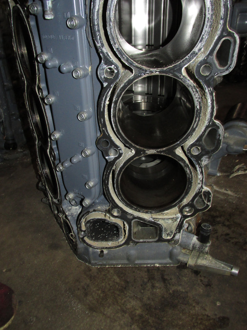 Yamaha 200hp 4 Stroke 3.3L Outboard Crankcase Block