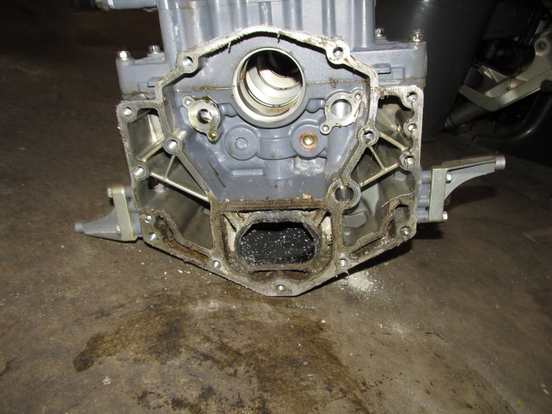 Yamaha 200hp 4 Stroke 3.3L Outboard Crankcase Block