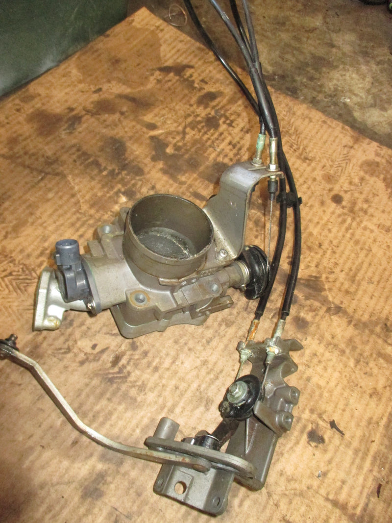 Honda BF200A 200hp outboard throttle body with shift bracket (16400-ZY3-A01)
