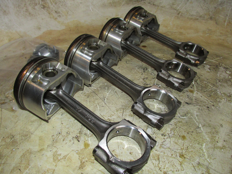 Suzuki DF90 90hp 4 Stroke Outboard Piston and Rod Set of 4 (12111-90J01)