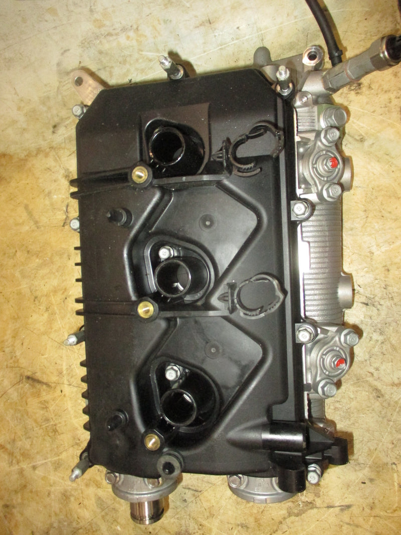 Yamaha 200hp VMAX SHO V6 outboard starboard cylinder head 6CB-11110-10
