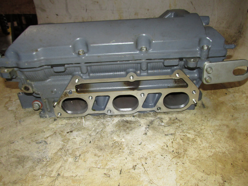 Yamaha 200hp 4 Stroke 3.3L Outboard Starboard Cylinder head (69J-01)