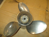 Load image into Gallery viewer, Nissan 70hp 2 stroke outboard stainless powertech propeller 13.25" x 15P
