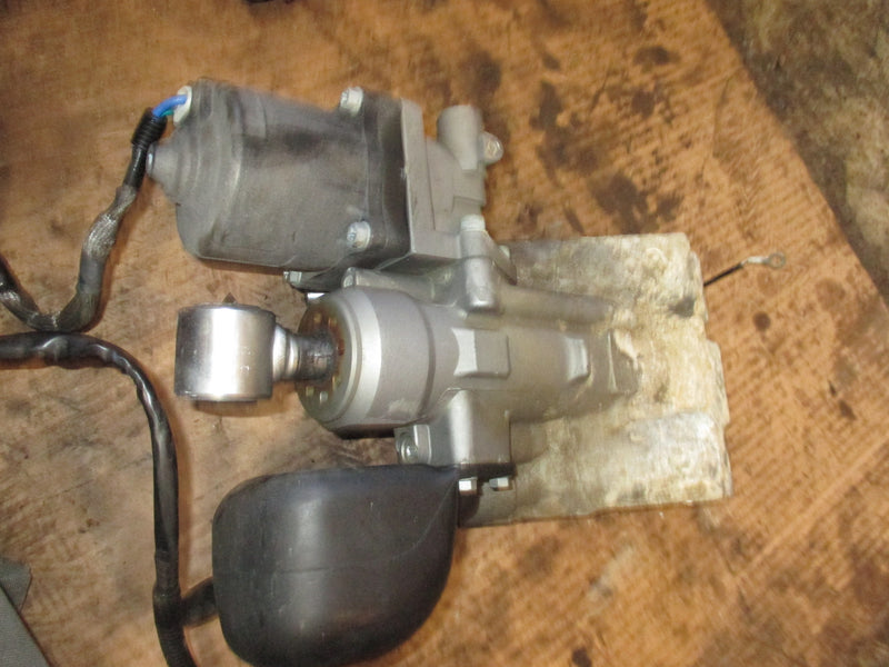 Honda BF200A 200hp outboard tilt trim unit