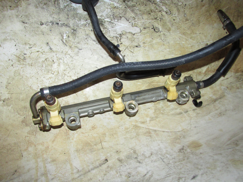 Yamaha 200hp 4 Stroke 3.3L Outboard Fuel rail and injector set (69J-13761-00-00)
