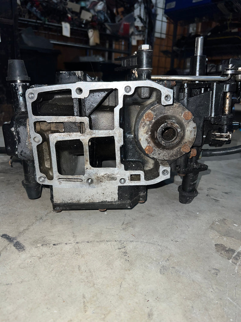 Johnson 50hp 2 stroke outboard crankcase powerhead