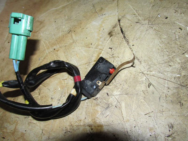 Suzuki DF90 90hp 4 Stroke Outboard Tilt Limit Switch (37722-93J11)