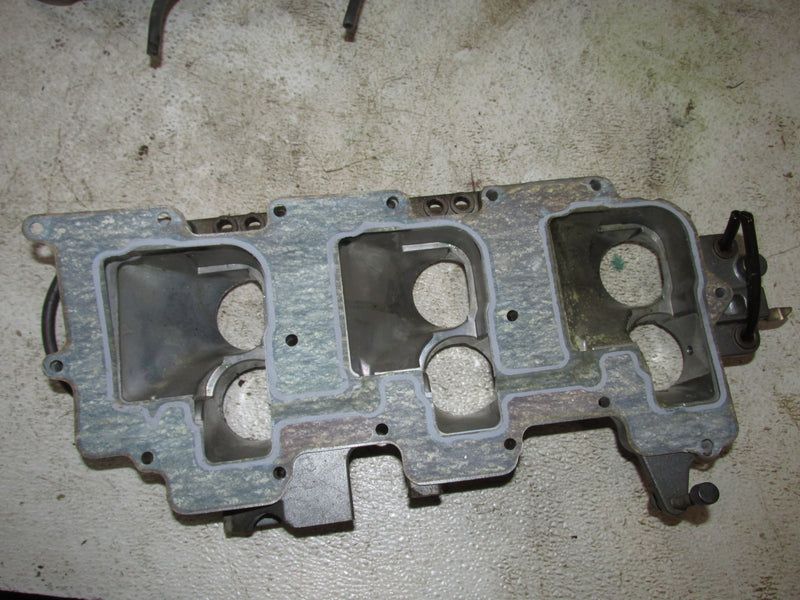 Yamaha 200hp 2 Stroke Outboard Intake Manifold / Reeds (64E) (6G5-13641-11-94)