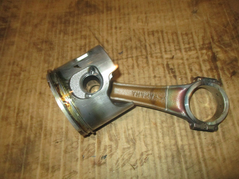 Yamaha 200hp HPDI outboard port piston (68F-01)
