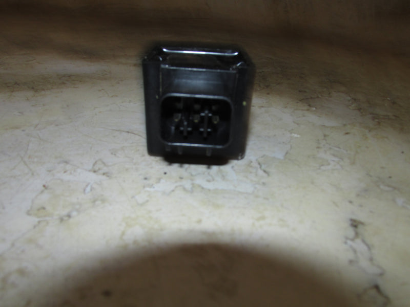Yamaha 200hp 4 Stroke 3.3L Outboard Electric Relay (68V-81950-00-00)