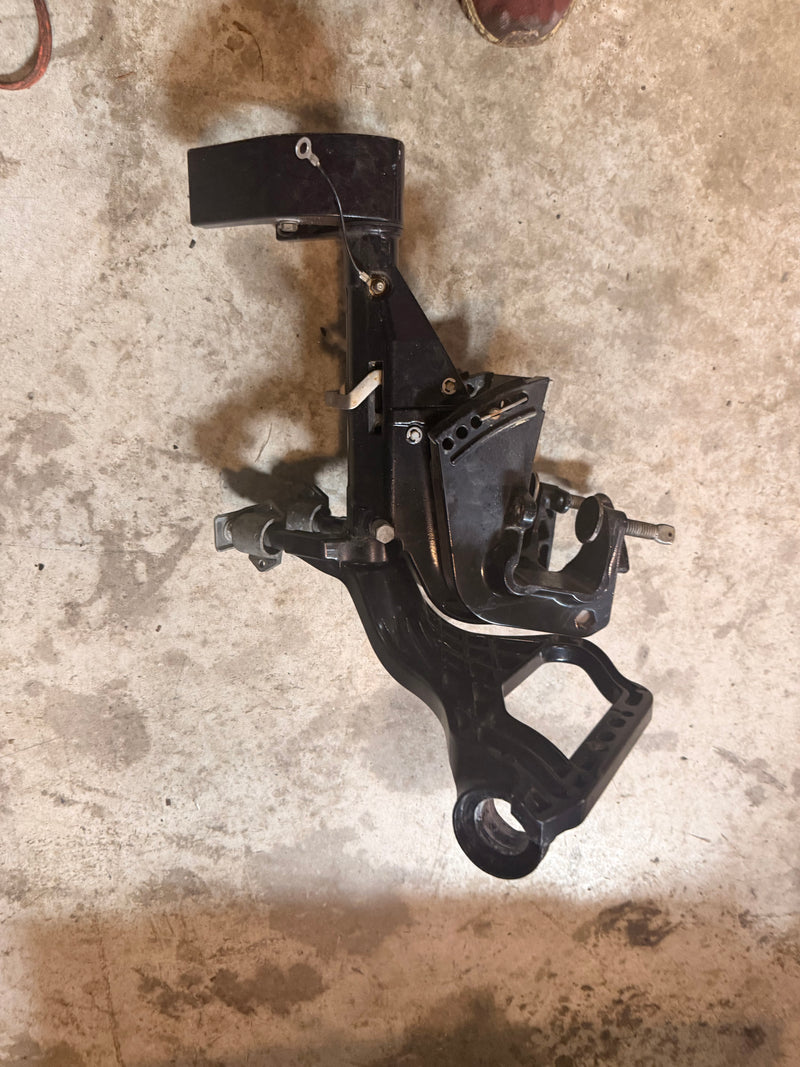 Nissan 9.8hp 4 Stroke Outboard Swivel Bracket