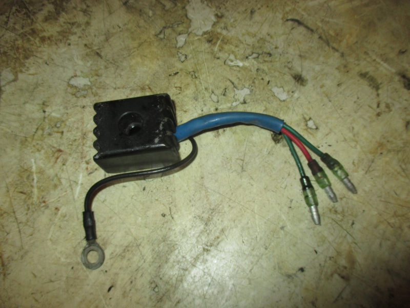 Yamaha 40hp 2 stroke outboard rectifier regulator (664-81970-61-00)