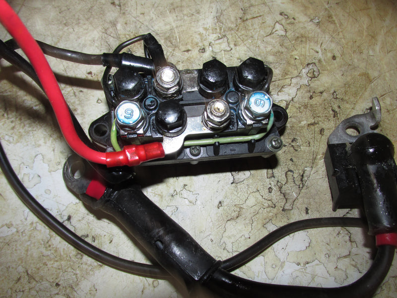 Yamaha 200hp 4 Stroke 3.3L Outboard Tilt trim relay (69J-81950-11-00)