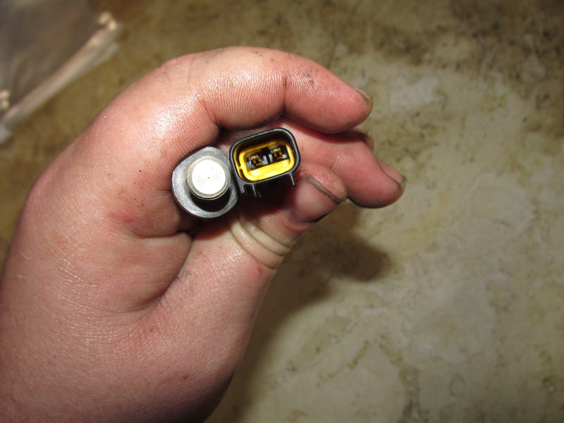 Yamaha 200hp 4 Stroke 3.3L Outboard Thermo Sensor (61A-85790-00-00)