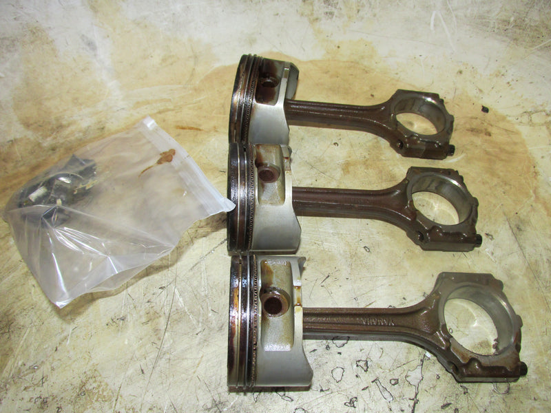 Yamaha 115hp 4 Stroke Outboard Piston and Rod Set of 3 (68V-01)