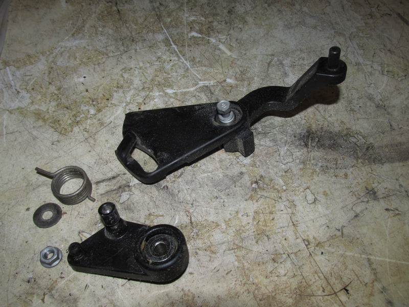 Yamaha 115hp 4 Stroke Outboard Throttle bracket (68V-42154-00-00)