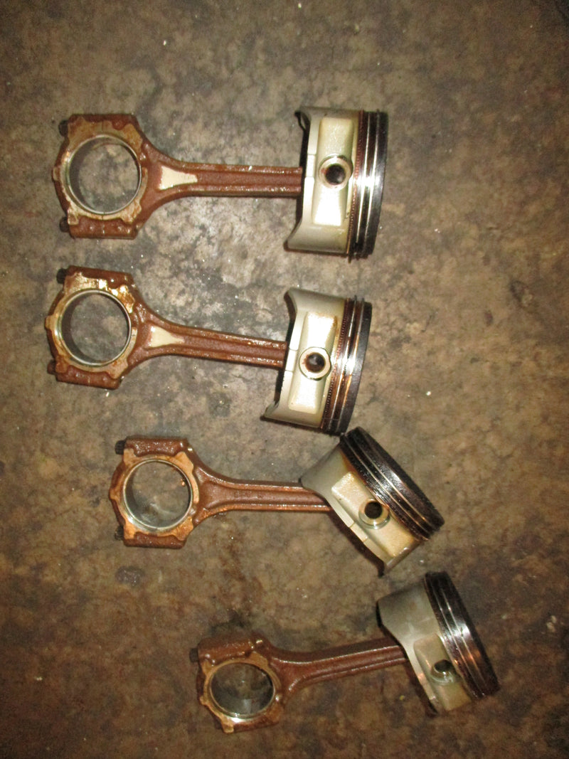 Yamaha Mercury 115hp 4 stroke outboard piston and rod set (68V-00)