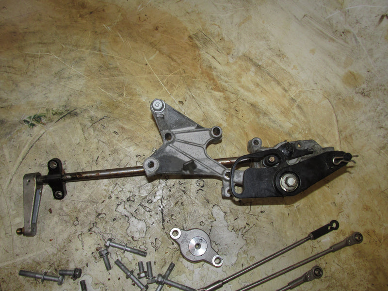 Yamaha 200hp 4 Stroke 3.3L Outboard Throttle Bracket (69J-41661-00-94)