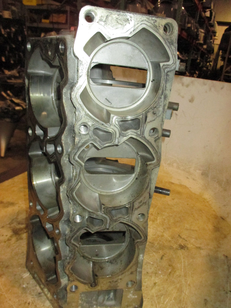 2000 Suzuki DT200 2 Stroke Crankcase (11300-88D40-0ED)