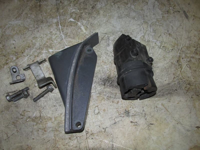 Yamaha 115hp 4 Stroke Outboard Rigging Gromit and holder