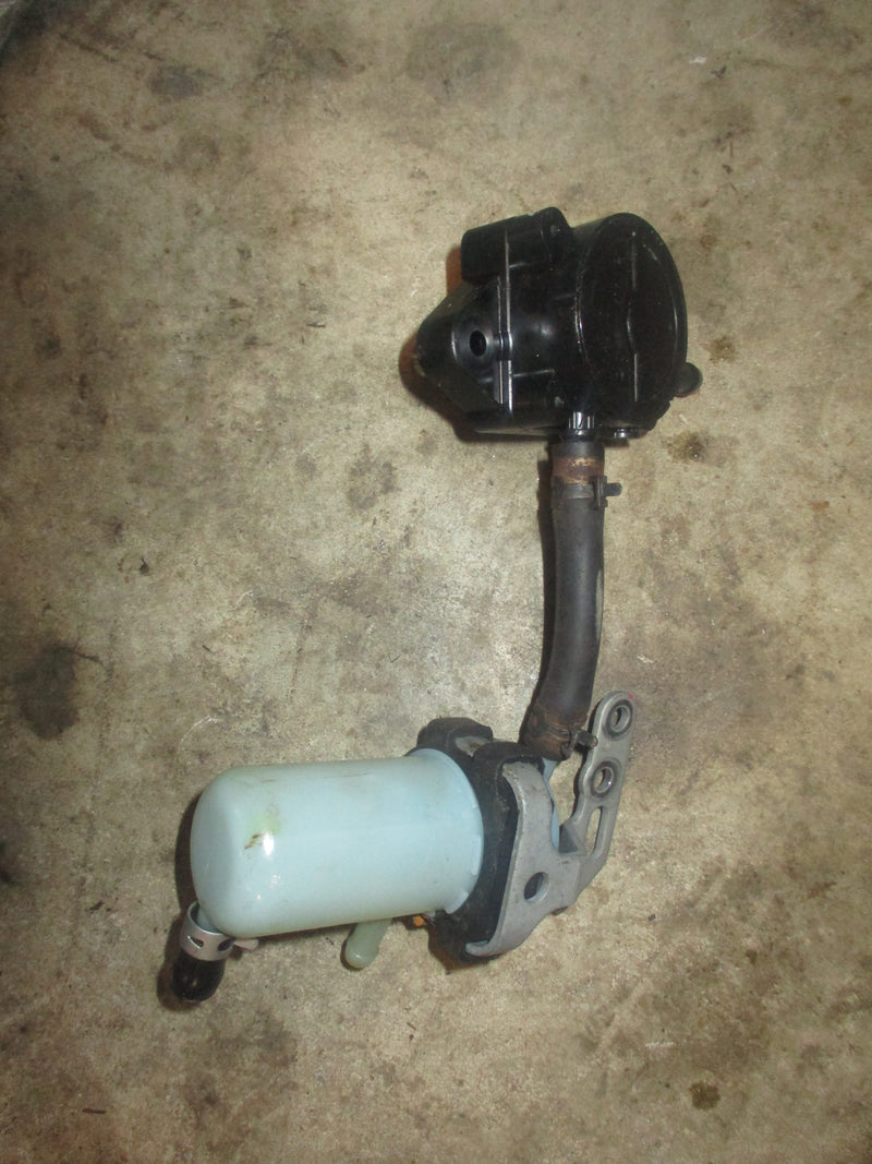 Suzuki DF60A outboard fuel pump and filter (15100-90J1V)