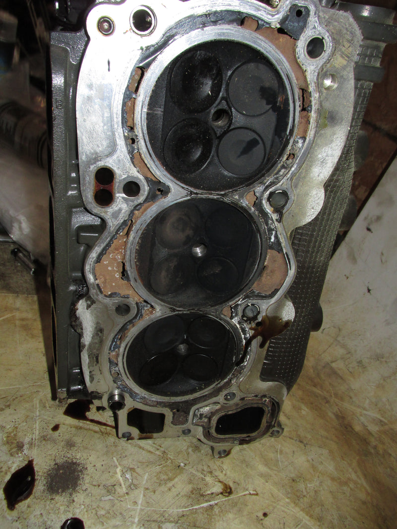Yamaha 300hp 4.2L 4 Stroke Outboard Starboard cylinder Head (6CE-10)
