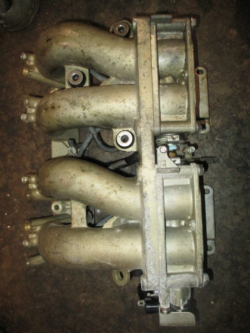 Yamaha Mercury 115hp 4 stroke outboard intake manifold w/ throttle body