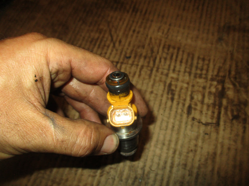 Yamaha 200hp HPDI outboard yellow fuel injector