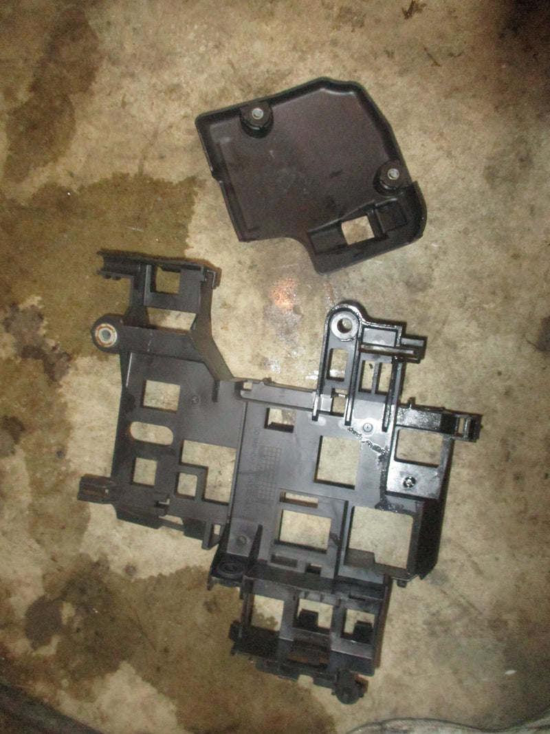 Suzuki DF60A outboard electronics holder (32890-88L00)