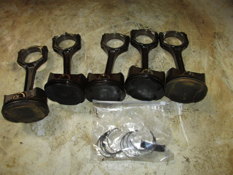 Yamaha 300hp 4.2L 4 Stroke Outboard Piston and rod set of 5 (6CE-00)