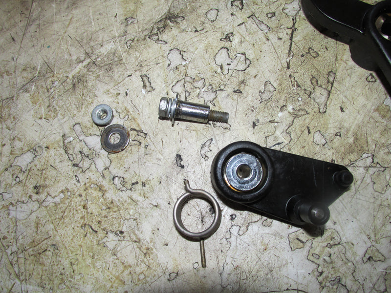 Yamaha 115hp 4 Stroke Outboard Throttle Bracket (68V-42154-00-00)