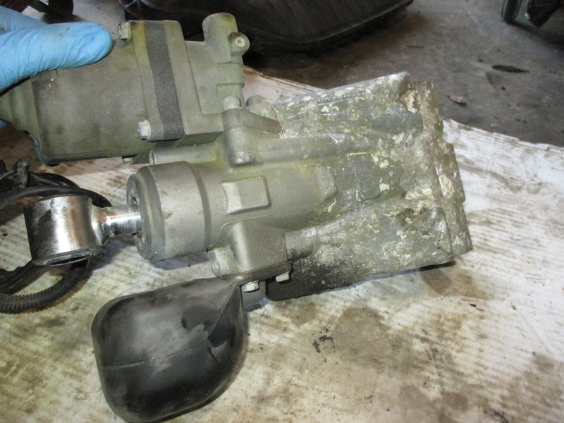 Honda BF225 225hp outboard tilt trim unit (PARTS)