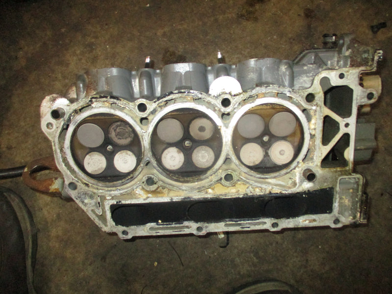 Suzuki DF250 250hp 4 stroke outboard starboard cylinder head