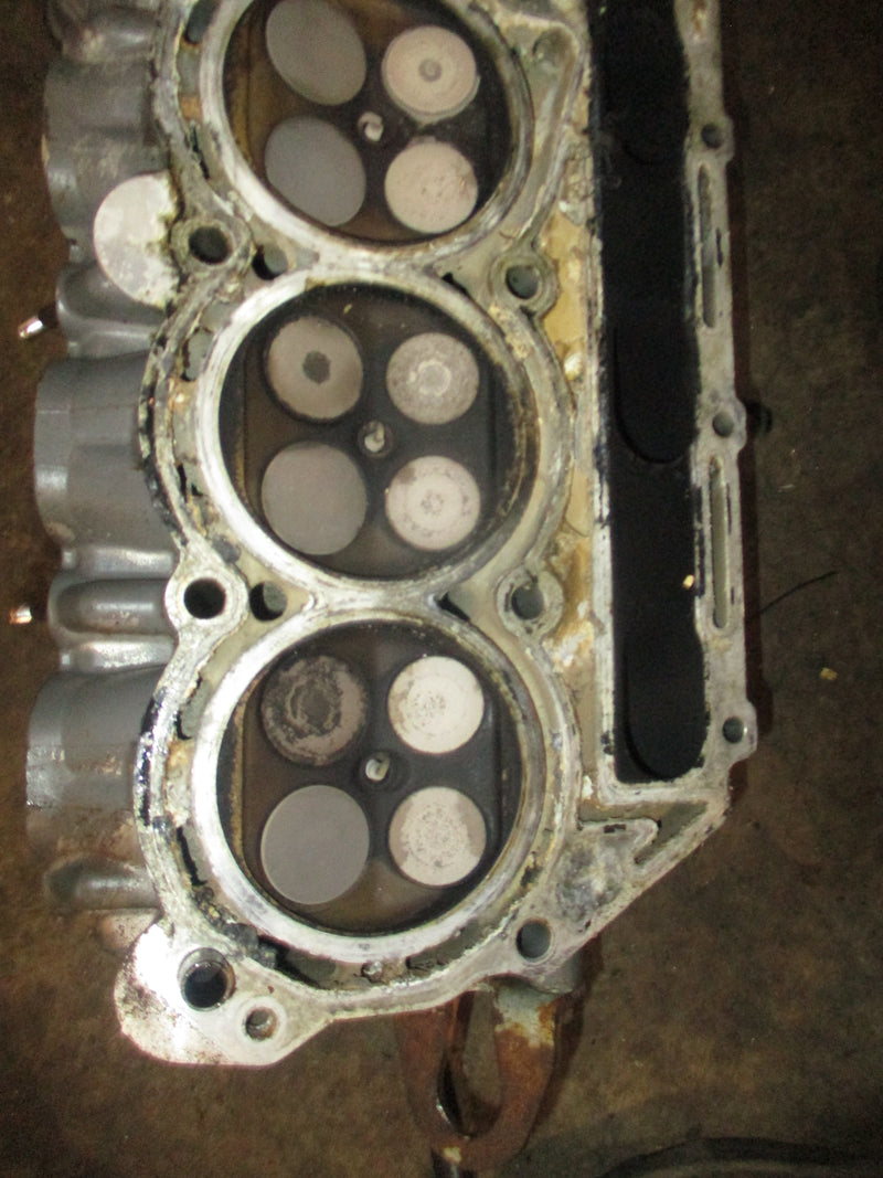 Suzuki DF250 250hp 4 stroke outboard starboard cylinder head