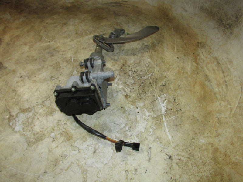 Yamaha 300hp 4.2L 4 Stroke Outboard Shift Actuator (6DV-4820A-00)