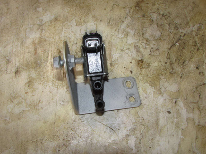Yamaha 300hp 4.2L 4 Stroke Outboard Solenoid Valve (6C5-86120-00)