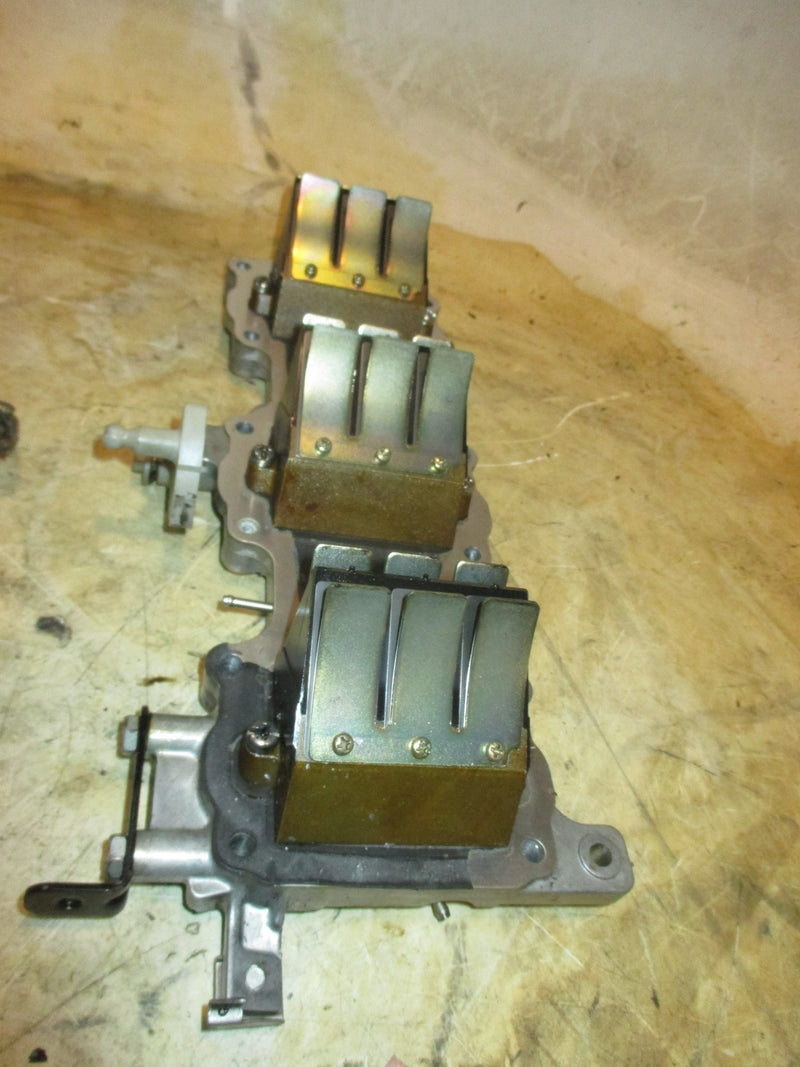 Yamaha 90hp 2 stroke outboard Intake manifold and reeds (6H1-13641-02-94)