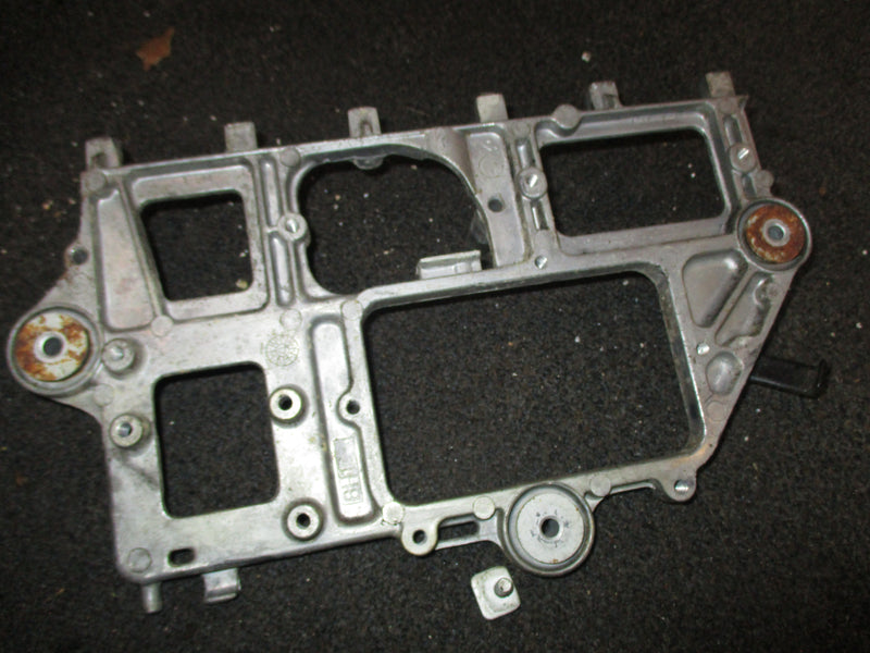 Yamaha 90hp 2 stroke outboard electronics holder (6H1-85542-00-94)
