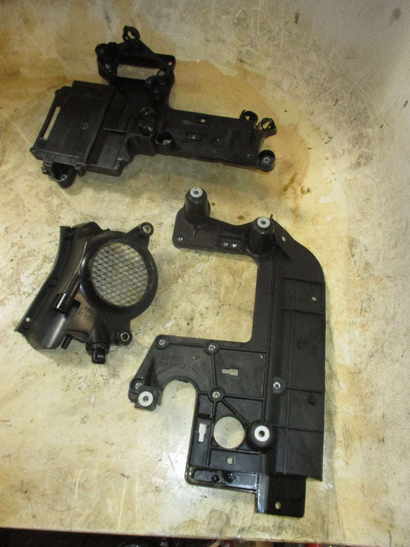 Yamaha 250hp VMAX SHO outboard plastic bracket set